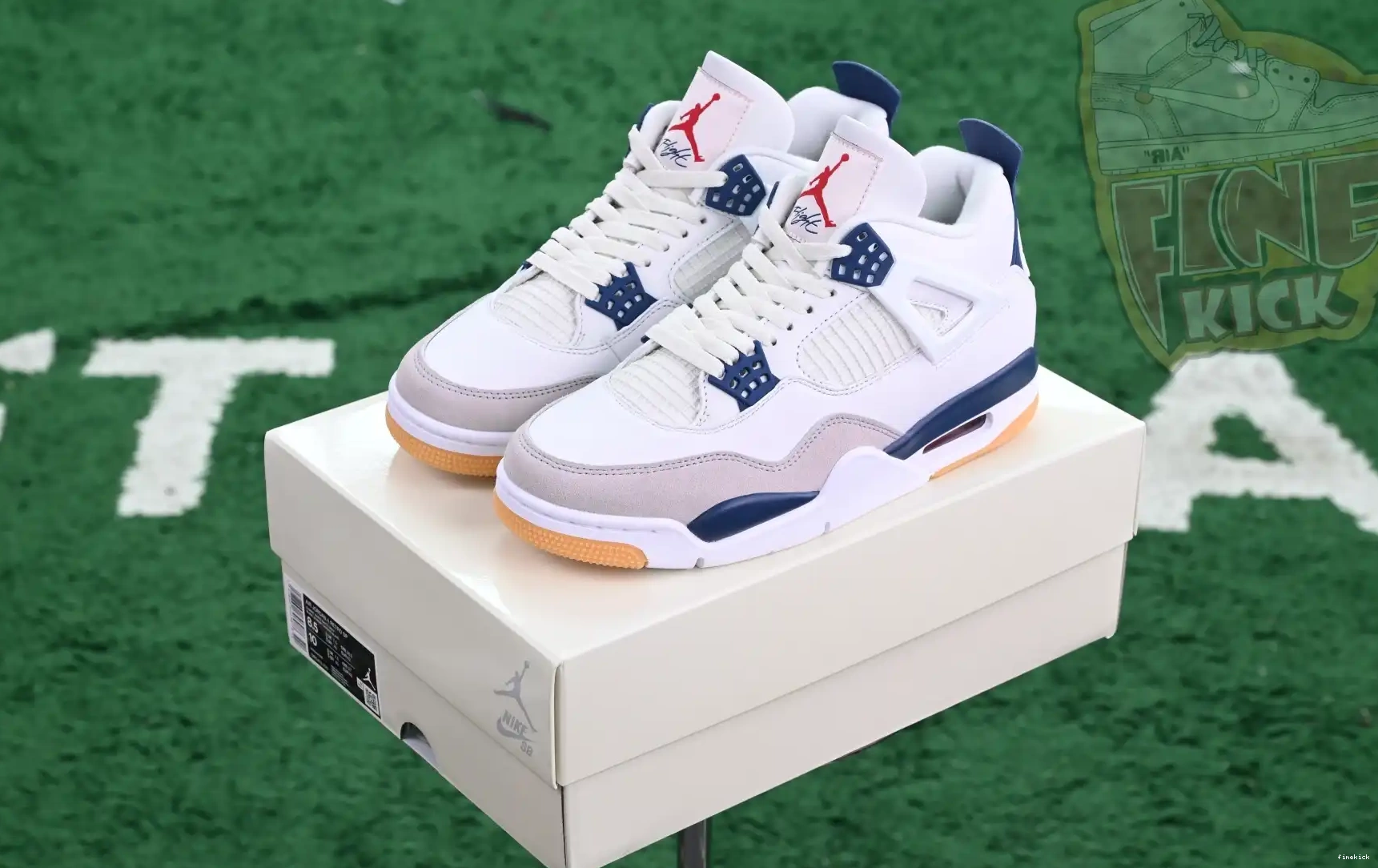 Jordan “NAVY” Jordan SB 4 Air 0429